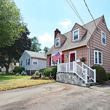 Buy this 4 bed house on 428 Welchs Point Rd in Milford, Connecticut