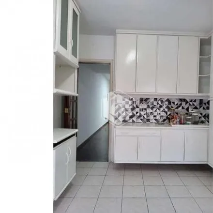 Buy this 2 bed house on Rua Xavier Gouveia in Campo Belo, São Paulo - SP