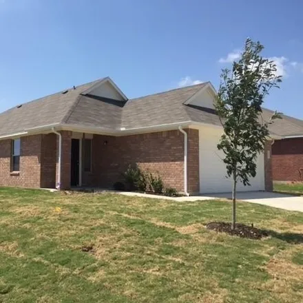 Rent this 3 bed house on 3929 Bonita Springs Drive in Fort Worth, TX 76123