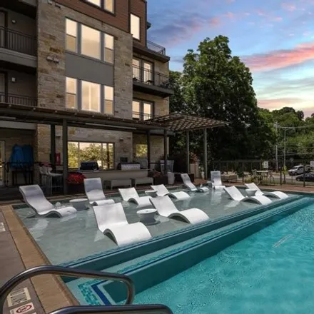 Image 3 - Zilkr on the Park, 1900 Barton Springs Road, Austin, TX 78704, USA - Condo for sale