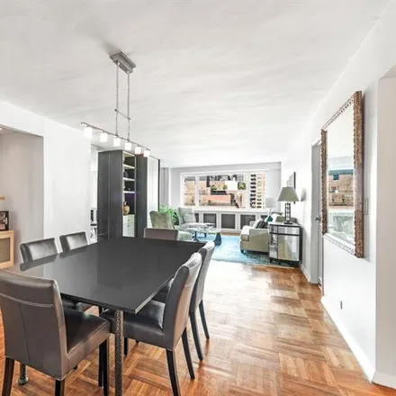 Image 2 - 411 EAST 53RD STREET 12L in New York - Apartment for sale
