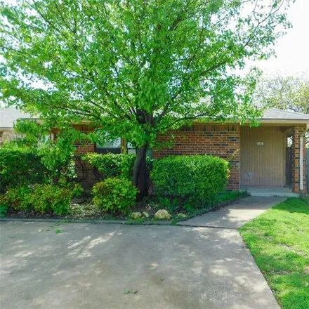 Rent this 2 bed house on 9718 Windy Ridge Road in Frisco, TX 75034