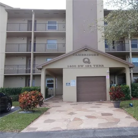 Image 1 - 1400 Southwest 124th Terrace, Pembroke Pines, FL 33027, USA - Condo for rent