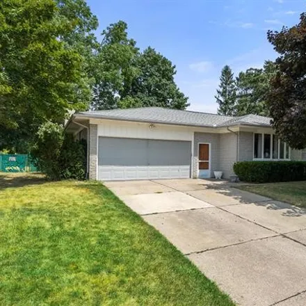 Image 2 - 4667 Woodmire Drive, Shelby Charter Township, MI 48316, USA - House for sale