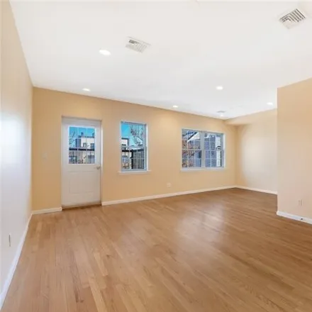 Image 4 - 1829 East 13th Street, New York, NY 11229, USA - Condo for sale