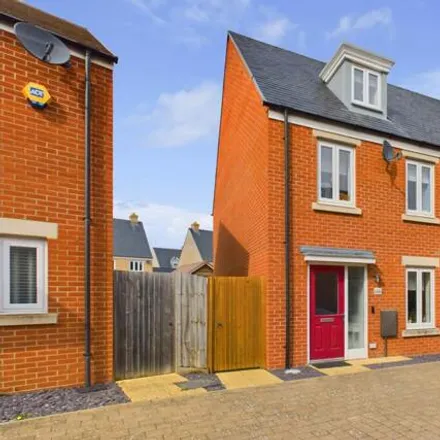 Buy this 4 bed duplex on Turing Road in Biggleswade, SG18 8GB