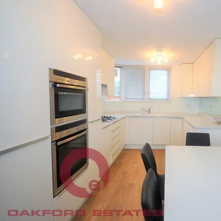 Image 3 - Ossulston Street, London, NW1 1EY, United Kingdom - Apartment for rent