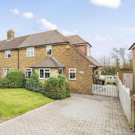 Image 1 - Grove Hill, Chalfont St Peter, SL9 9PD, United Kingdom - House for sale