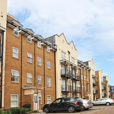 Rent this 2 bed apartment on Wells View Drive in London, BR2 9TU