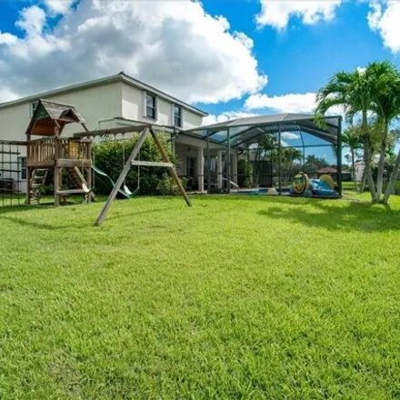 Image 6 - 932 Golden Pond Ct, Cape Coral, Florida, 33909 - House for sale