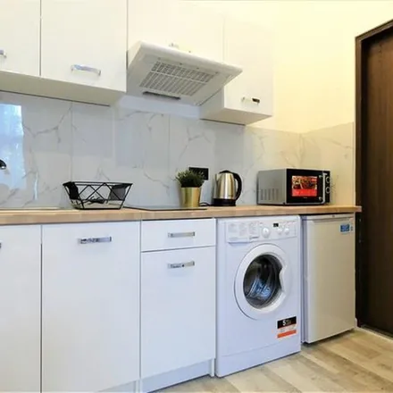 Rent this 1 bed apartment on Legionów 18 in 90-701 Łódź, Poland