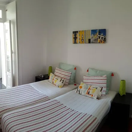 Image 5 - Areeiro, Lisbon, Portugal - Apartment for rent