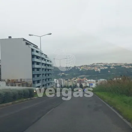 Image 4 - Rua dos Girassóis, 2660-315 Loures, Portugal - Apartment for rent