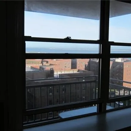Image 6 - 35 Seacoast Terrace, Kings County, NY 11235, USA - Apartment for sale