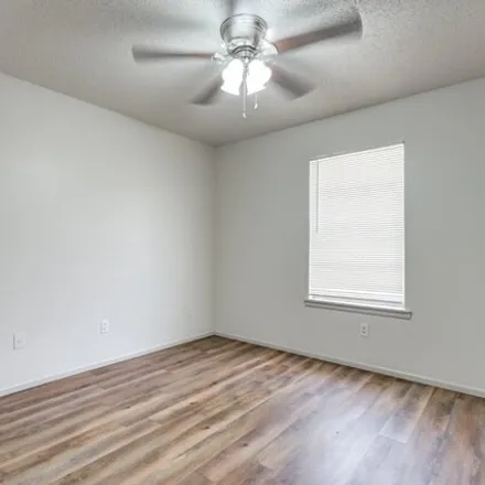 Image 9 - 9606 Beaufort Ave, Lubbock, Texas, 79424 - House for sale
