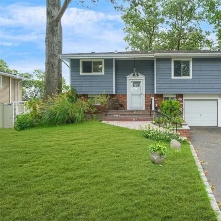 Buy this 3 bed house on 15 Mohegan Lane in Commack, NY 11725