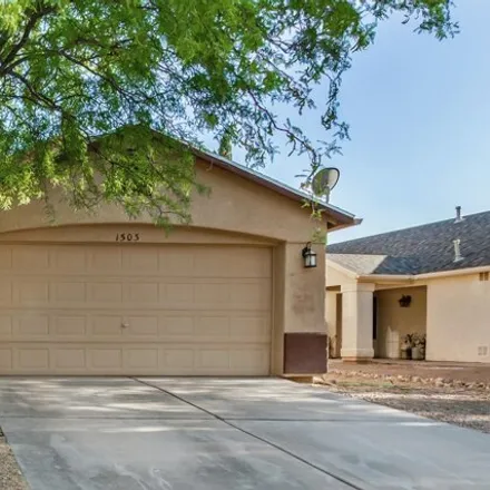 Buy this 4 bed house on 1503 W Argyle Ave in Tucson, Arizona