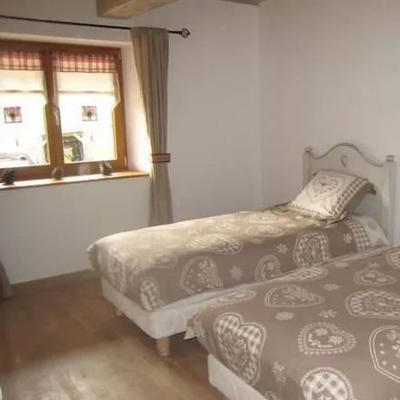 Rent this 2 bed duplex on 39150 Saint-Laurent-en-Grandvaux