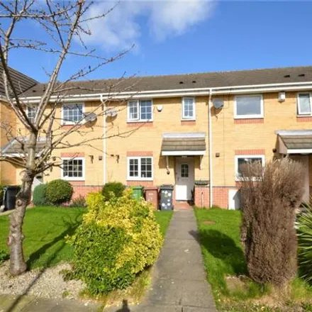 Buy this 2 bed townhouse on Thorpe Gardens in Thorpe-on-the-Hill, LS10 4SP