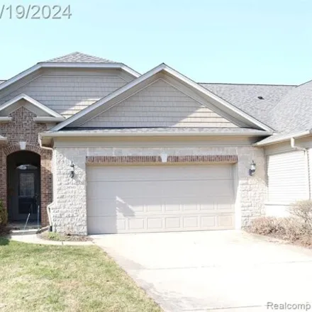 Buy this 2 bed condo on 24304 Sand Lake Lane in Brownstown Charter Township, MI 48134