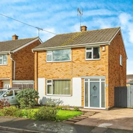 Buy this 3 bed house on Tiverton Close in Polperro Way, Hucknall