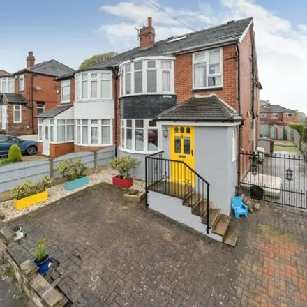 Buy this 5 bed duplex on Chelwood Grove in Leeds, LS8 2AX