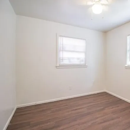 Image 9 - 2324 62nd St Apt B, Lubbock, Texas, 79412 - House for rent