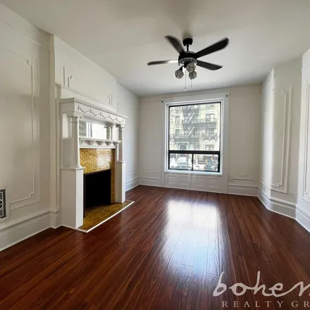 Rent this 1 bed apartment on 532 West 175th Street in New York, NY 10033