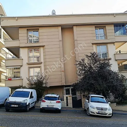 Rent this 3 bed apartment on Büyükhanlı Kardeşler İlköğretim Okulu in Mahatma Gandi Caddesi, 06700 Çankaya