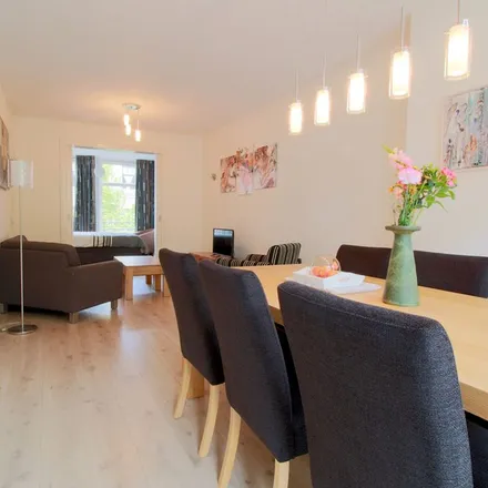 Rent this 1 bed apartment on Tweede Atjehstraat 36-1 in 1094 LH Amsterdam, Netherlands