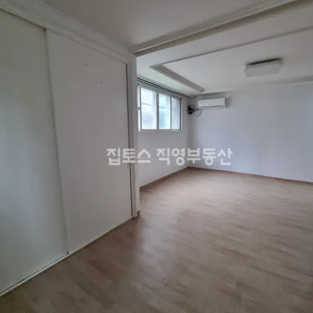 Image 5 - 서울특별시 강남구 역삼동 724 - Apartment for rent