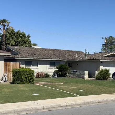 Buy this 3 bed house on 2265 Sandpiper Road in Bakersfield, CA 93309
