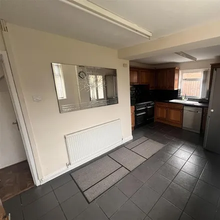 Image 5 - 69a The Crescent, Walsall, WS1 2DA, United Kingdom - House for rent