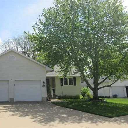 Buy this 4 bed house on 2484 South 4th Street in Burlington, IA 52601