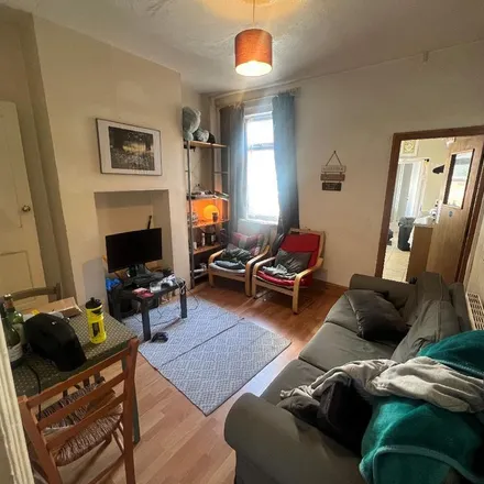 Rent this 3 bed room on 206 Tiverton Road in Selly Oak, B29 6BU