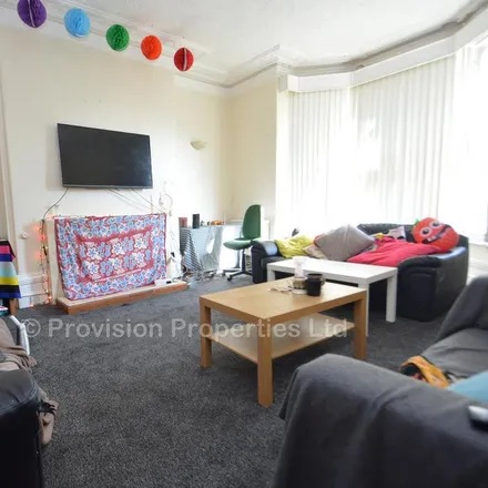 Rent this 8 bed townhouse on Bainbrigge Road in Leeds, LS6 3AD
