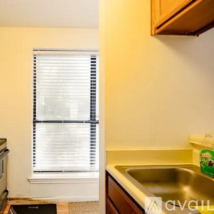 Image 5 - 704 West 21st Street, Unit 101 - Condo for rent