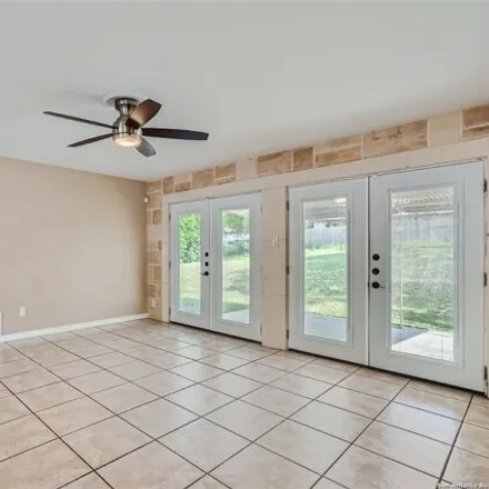 Image 5 - 1295 Cibolo Trail, Universal City, Bexar County, TX 78148, USA - House for sale