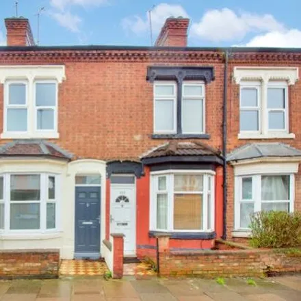 Rent this 3 bed townhouse on Lothair Road in Leicester, LE2 7QT