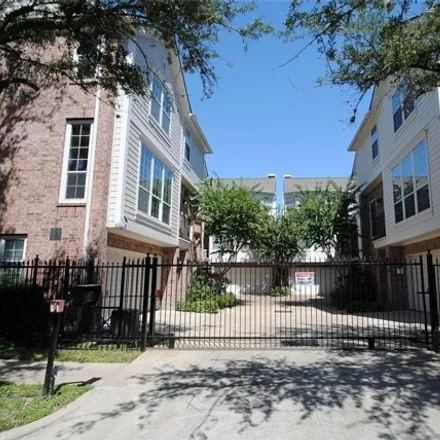 Image 2 - 1927 Calumet Street, Houston, TX 77004, USA - House for rent