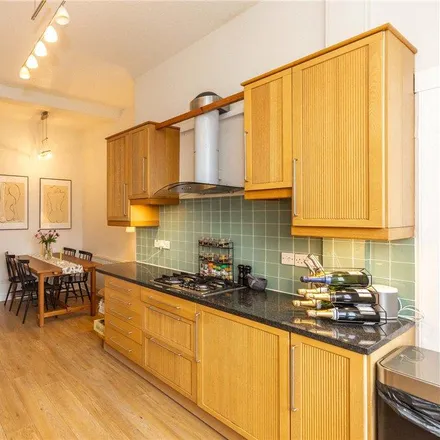 Image 5 - 30 Comely Bank Street, City of Edinburgh, EH4 1AW, United Kingdom - Apartment for rent
