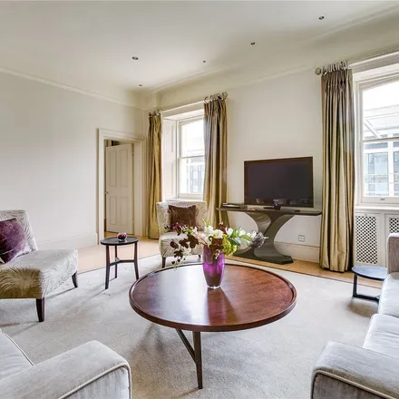 Rent this 3 bed apartment on Imperial College London in Exhibition Road, London