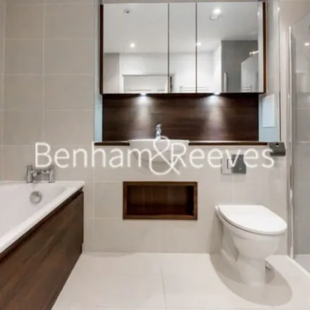 Rent this 1 bed apartment on Yeoman Street in London, SE16 7AF