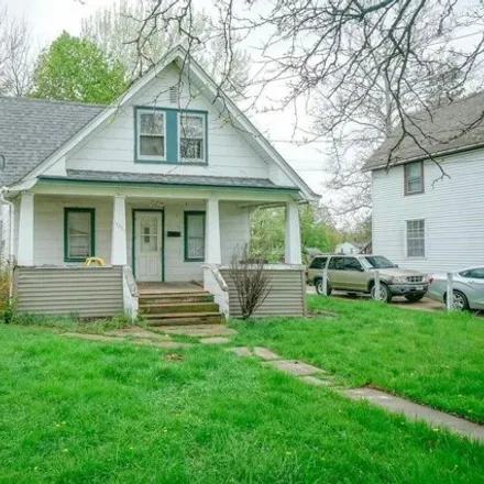 Buy this 3 bed house on 1235 Clover Avenue in Rockford, IL 61102