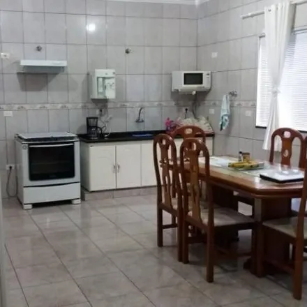 Buy this 3 bed house on Rua Francisco Milani in Vila Dainese, Americana - SP