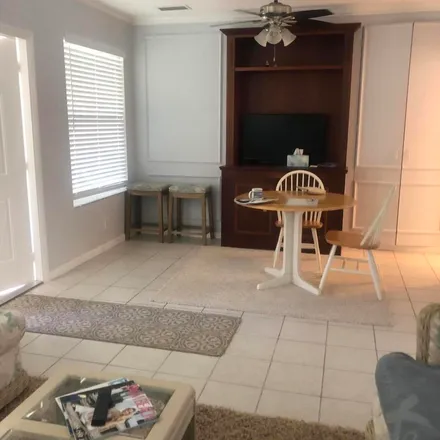 Image 4 - 1271 Del Harbour Drive, Tropic Isle, Delray Beach, FL 33483, USA - Apartment for rent
