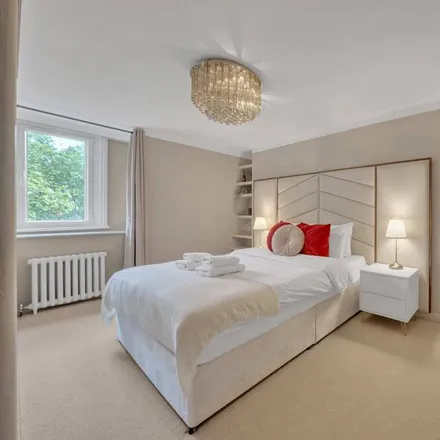 Rent this 2 bed condo on London in SW1X 0JY, United Kingdom