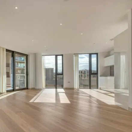 Image 3 - Echo Court, Greenwich, London, E16 - Apartment for sale