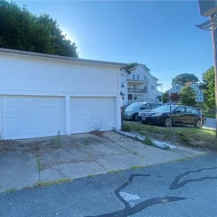 Image 4 - 33 W Warwick Ave, West Warwick, Rhode Island, 02893 - House for sale