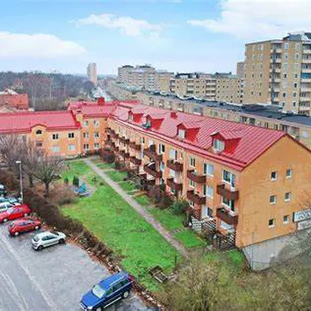 Rent this 2 bed apartment on Ekvallsgatan in 632 27 Eskilstuna, Sweden